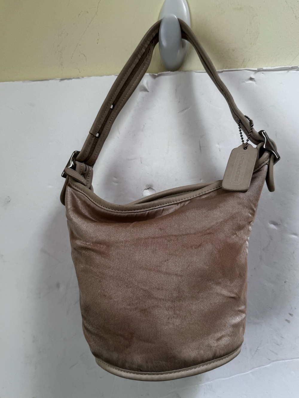 COACH Vintage ‘90s Citrine Satin Leather Hobo Shoulder Bucket Bag L7X6100 Silver - Picture 3 of 16